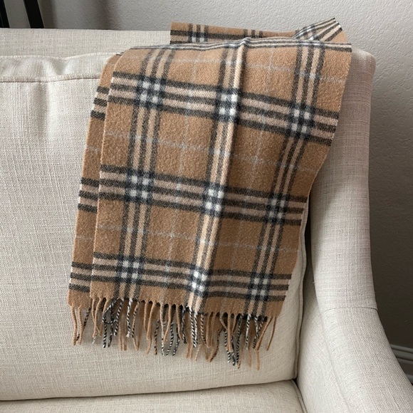 Burberry Accessories - RARE COLORS Burberry Lambswool Scarf